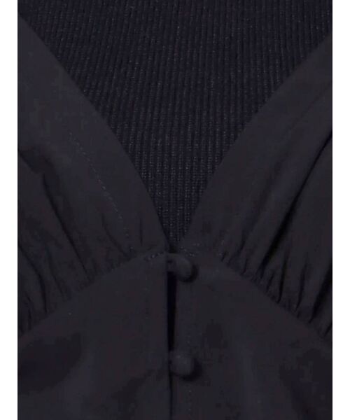 LAGUNAMOON（ラグナムーン）の「ショルダーギャザーレイヤードニット（ニット/セーター・レディース・アイボリー/ブラック/ブラウン・FREE）」の12枚目の写真