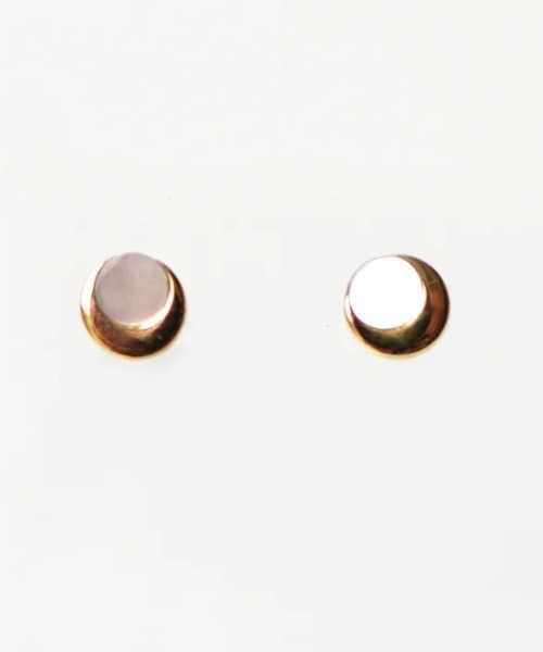 K10YG】のぼり月・マザーオブパール ピアス（ピアス（両耳用））｜sowi  