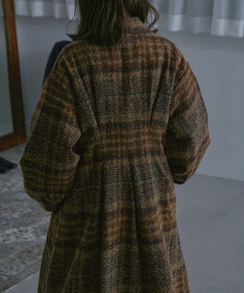 チェック柄タックロングコート（ステンカラーコート）｜etoll