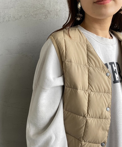 TAION（タイオン）の「【WEB限定】[TAION/タイオン] Vネック インナーダウンベスト（ダウンベスト・レディース・ブラック/オフホワイト/ベージュ・M/L）」の12枚目の写真
