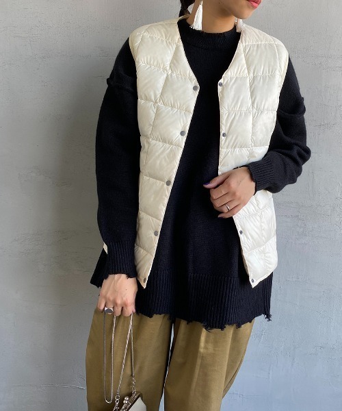 TAION（タイオン）の「【WEB限定】[TAION/タイオン] Vネック インナーダウンベスト（ダウンベスト・レディース・ブラック/オフホワイト/ベージュ・M/L）」の7枚目の写真