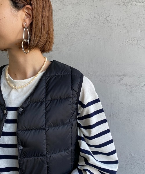 TAION（タイオン）の「【WEB限定】[TAION/タイオン] Vネック インナーダウンベスト（ダウンベスト・レディース・ブラック/オフホワイト/ベージュ・M/L）」の20枚目の写真