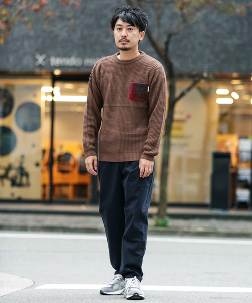 HARRIS TWEED(ハリスツイード)の「ハリスツイードポケット付き畦編みプルオーバー(ニット/セーター・メンズ・ブラウン/ネイビー/オフホワイト/グレー・MEDIUM/LARGE)」の9枚目の写真