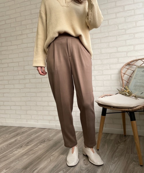 Chiaro（キアロ）の「裏起毛 美脚テーパードパンツ（その他パンツ・レディース・ブラック/ベージュ/モカ・M/L）」の19枚目の写真