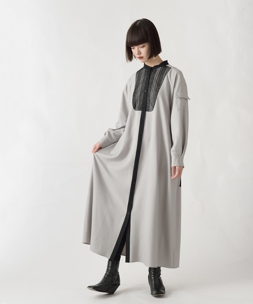 La SRIC（ラスリック）の「La SRIC / レースヨークOP（ワンピース・レディース・グレー/キャメル・38）」の5枚目の写真