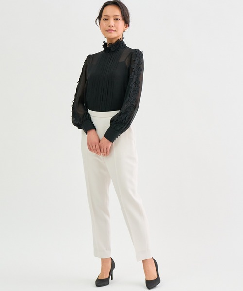 ANAYI(アナイ)の「ストレッチクロステーパード パンツ(その他パンツ・レディース・ミント/ライトグレー/ネイビー・36/38/34)」の13枚目の写真