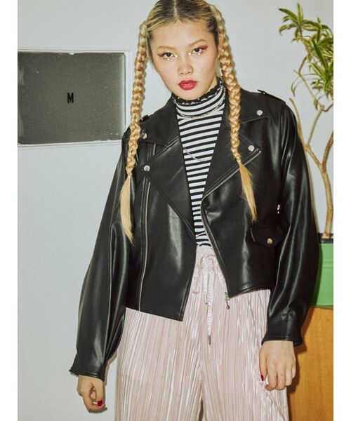 jouetie（ジュエティ）の「タックスリーブライダース（ライダースジャケット・レディース・アイボリー/ブラック/ブラウン/グリーン・MEDIUM）」の3枚目の写真