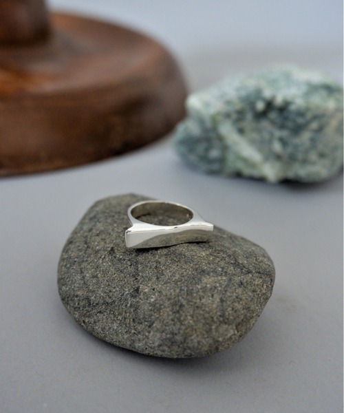 LAVER（ラバー）の「LAVER/ラバー　HOLLOW RECTANGLE RING　ホロウレクタングル　リング（リング・レディース・シルバー・6/5）」の3枚目の写真