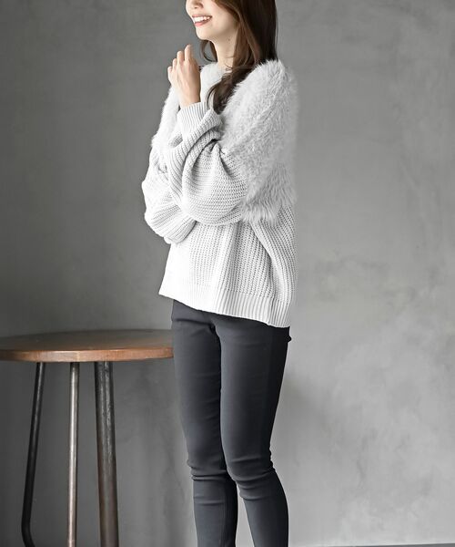 rps(アールピーエス)の「編地切替シャギーニットプルオーバー(ニット/セーター・レディース・チャコールグレー/アイボリー/マスタード/グレイッシュベージュ/ダークグリーン/グレー/ライトグレー/ボルドー・M/フリー)」の17枚目の写真