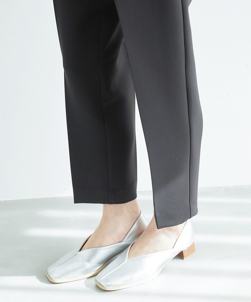 ROPE' PICNIC(ロペピクニック)の「【360°ウルトラストレッチ】セットアップ対応/タックテーパードパンツ【一部店舗限定サイズあり】(その他パンツ・レディース・ブラック/ネイビー/ブルー/ライトグリーン/イエロー系その他3・40/38/36/42/34)」の17枚目の写真