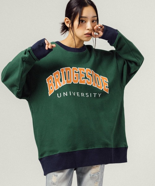 Ressaca(レサーカ)の「カレッジロゴプリントクルーネックスウェット プルオーバートレーナー オーバーサイズ(スウェット・メンズ・ホワイト/アッシュグレー/ブラック/グリーン・M/L)」の4枚目の写真