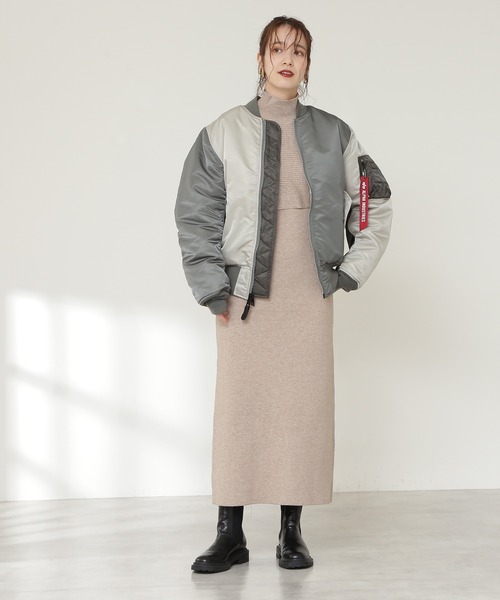 N.（N. Natural Beauty Basic）（エヌエヌナチュラルビューティーベーシック）の「【ALPHA】MA-1　カラーブロッキングジャケット（MA-1・レディース・カーキ・SMALL）」の2枚目の写真