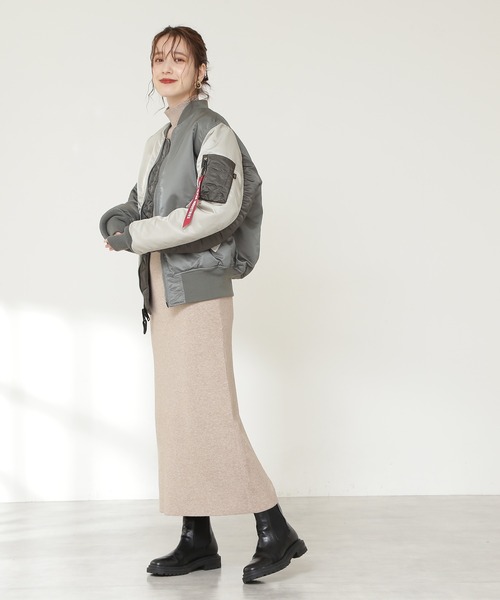 N.（N. Natural Beauty Basic）（エヌエヌナチュラルビューティーベーシック）の「【ALPHA】MA-1　カラーブロッキングジャケット（MA-1・レディース・カーキ・SMALL）」の4枚目の写真