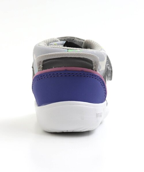 IFME(イフミー)の「IFMEコラボスニーカー(スニーカー・キッズ・ブラック/ライトグレー・13/14/13.5/18/17/14.5/15 /19/16)」の13枚目の写真