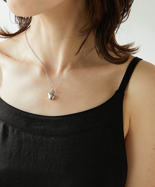 PAPILLONNER（パピヨネ）の「メタルバロックパールネックレス/PAPILLONNER/パピヨネ（ネックレス・レディース・シルバー/ゴールド・FREE）」の16枚目の写真