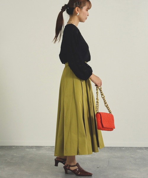 AULI（アウリィ）の「【低身長向けサイズ】ミモレ丈アシンメトリーフレアプリーツスカート（スカート・レディース・ベージュ/ネイビー/イエロー・S/XS）」の16枚目の写真