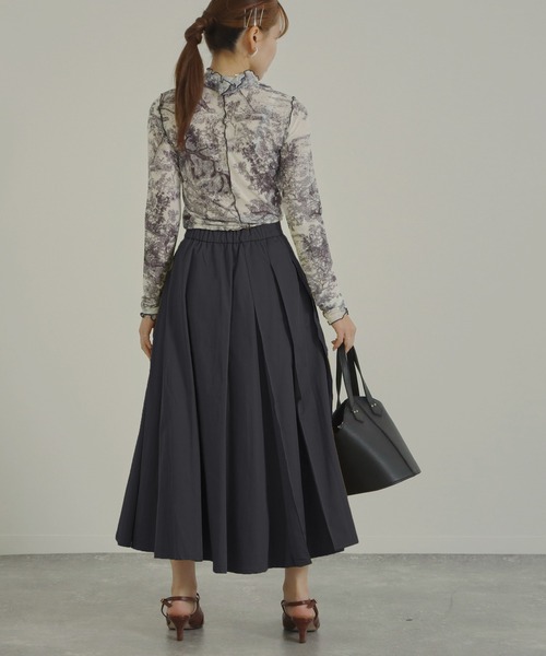 AULI（アウリィ）の「【低身長向けサイズ】ミモレ丈アシンメトリーフレアプリーツスカート（スカート・レディース・ベージュ/ネイビー/イエロー・S/XS）」の20枚目の写真