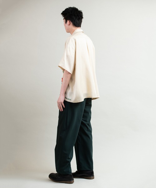 DISCOVERED(ディスカバード)の「DISCOVERED ディスカバード / FLOWER STITCH S/S OPEN COLLAR SHIRTS フラワーステッチビッグシルエットオープンカラーシャツ / DC-NPF22-SH-04(シャツ/ブラウス・メンズ・ベージュ/グリーン・1/3)」の7枚目の写真