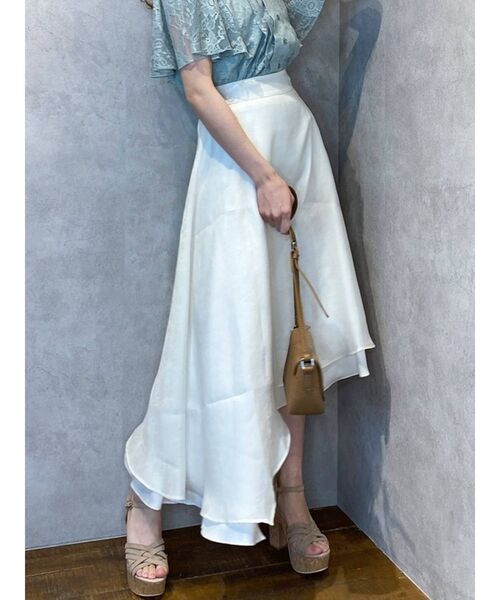 dazzlin（ダズリン）の「シアージャカードイレヘムスカ-ト（スカート・レディース・グレー/ベージュ・SMALL/MEDIUM）」の3枚目の写真