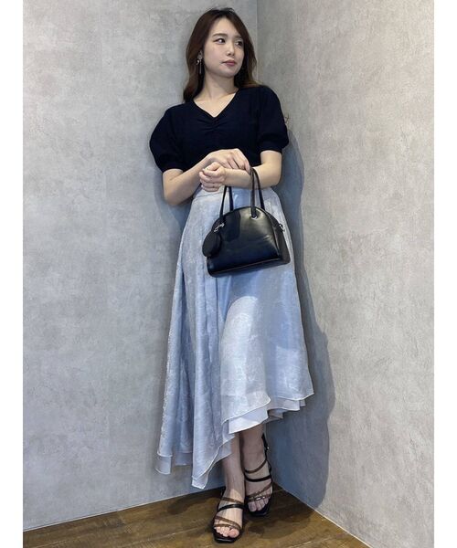 dazzlin（ダズリン）の「シアージャカードイレヘムスカ-ト（スカート・レディース・グレー/ベージュ・SMALL/MEDIUM）」の4枚目の写真