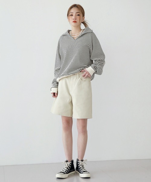 UNE MANSION(ユヌマンション)の「レザーコーティングハーフパンツ(その他パンツ・レディース・ブラック/アイボリー・SMALL/MEDIUM/LARGE)」の4枚目の写真