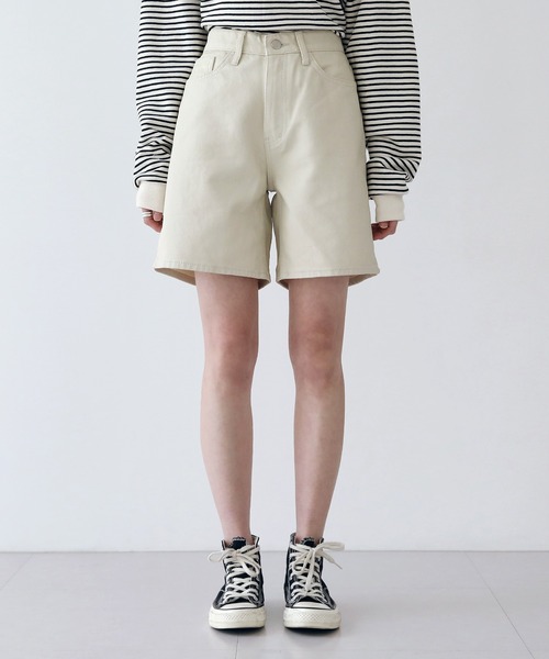 UNE MANSION(ユヌマンション)の「レザーコーティングハーフパンツ(その他パンツ・レディース・ブラック/アイボリー・SMALL/MEDIUM/LARGE)」の10枚目の写真