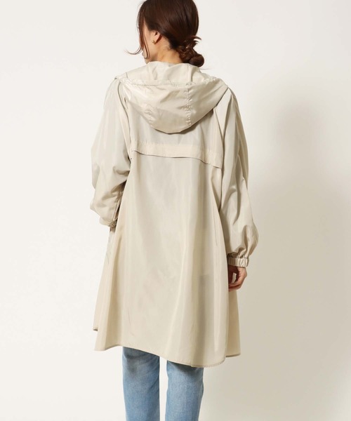 Jines（ジネス）の「エアリーグログラン素材・ポンチョ風マウンテンパーカー（マウンテンパーカー・レディース・ベージュ/ネイビー/カーキ・FREE）」の6枚目の写真