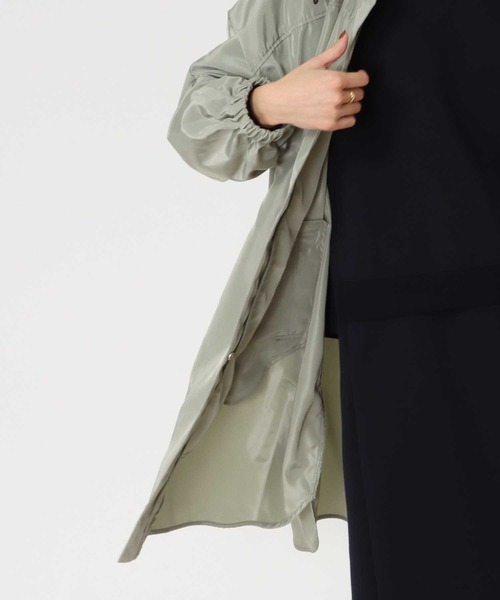 Jines（ジネス）の「エアリーグログラン素材・ポンチョ風マウンテンパーカー（マウンテンパーカー・レディース・ベージュ/ネイビー/カーキ・FREE）」の15枚目の写真