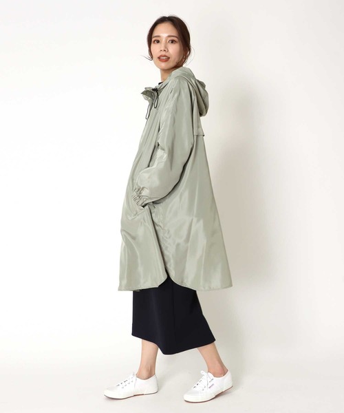 Jines（ジネス）の「エアリーグログラン素材・ポンチョ風マウンテンパーカー（マウンテンパーカー・レディース・ベージュ/ネイビー/カーキ・FREE）」の14枚目の写真