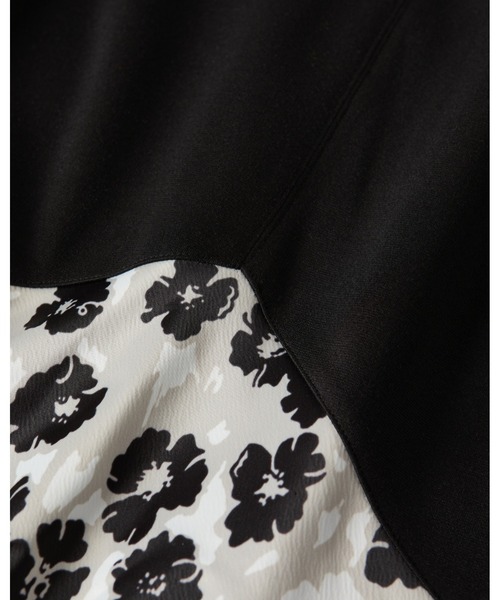 Ted Baker(テッドベーカー)の「GWIANA モノトーン フラワープリント ドレス(ドレス・レディース・ブラック・2/0/3/1)」の5枚目の写真
