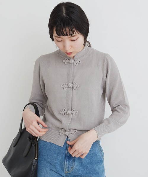 I am I in fact...(アイアムアイインファクト)の「NOODLE 華釦カーディガン(カーディガン/ボレロ・レディース・ホワイト/ブラック/パープル/グレー・FREE)」の4枚目の写真