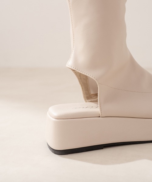 OLIVE des OLIVE(オリーブデオリーブ)の「ストレッチブーツサンダル(ブーツ・レディース・オフホワイト/ブラック/ダークブラウン・SMALL/MEDIUM/LARGE)」の11枚目の写真