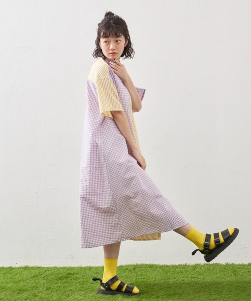 MERLOT(メルロー)の「チェック×ストライプシャツワンピース(ワンピース・レディース・ブラック/イエロー・FREE)」の17枚目の写真