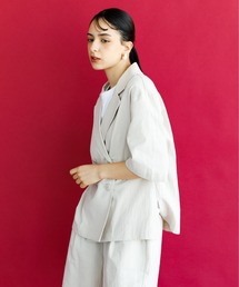 koe | 麻見えエンボス半袖ジャケット＊(テーラードジャケット)