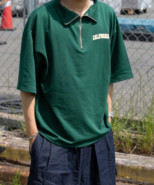 kutir(クティール)の「ロゴ入り半袖ハーフジップ(Tシャツ/カットソー・メンズ・ライトグレー/ブラック/グリーン・MEDIUM/LARGE)」の1枚目の写真