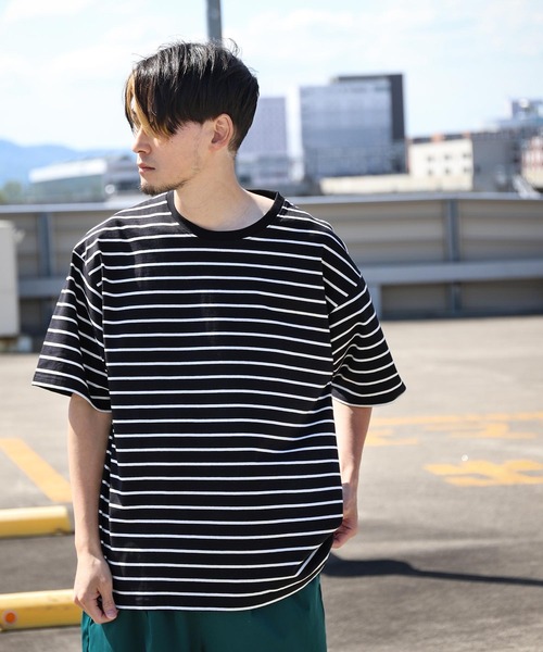 ZIP FIVE（ジップファイブ）の「【ZIP FIVE】アソートマルチボーダーオーバーサイズ半袖Tシャツ（Tシャツ/カットソー・レディース・ホワイト×ブラック/ブラック×ホワイト/ホワイト×ネイビー/ホワイト系/ブラック系/グリーン系/グリーン系1/ネイビー系/ネイビー系1/ブルー系/ブルー系1・MEDIUM/LARGE/X-LARGE）」の5枚目の写真