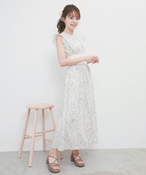 MAJESTIC LEGON（マジェスティックレゴン）の「コルセットデザインフリルワンピース（ワンピース・レディース・グレー系その他/ホワイト系その他2/ピンク系その他2/ピンクベージュ・MEDIUM/SMALL）」の10枚目の写真