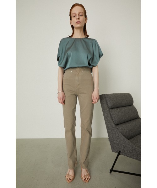 RIM.ARK(リムアーク)の「High pocket stretch denim(デニムパンツ・レディース・ブラック/ベージュ・36/38)」の3枚目の写真