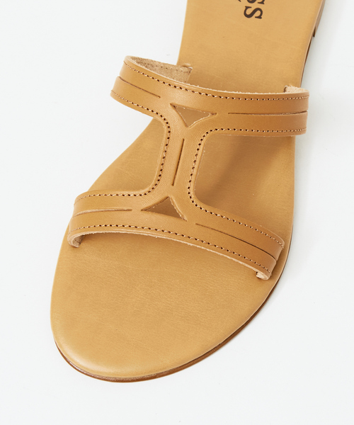 eness（エネス）の「ENESS H型サンダル（サンダル・レディース・キャメル/ホワイト・38/37/36/35）」の17枚目の写真