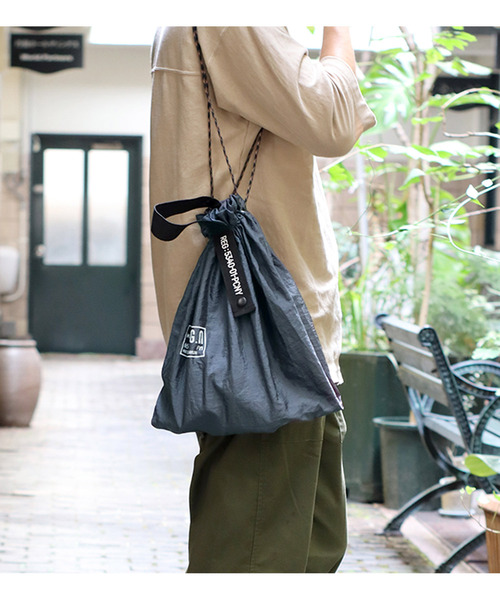 POST GENERAL（ポストジェネラル）の「ポストジェネラル POST GENERAL / ポストジェネラル パッカブル パラシュートナイロンバッグ（エコバッグ/サブバッグ・レディース・ブルーグレー/シルバーグレー/ホワイト/ブラウン/ブラック/オリーブ・FREE）」の4枚目の写真