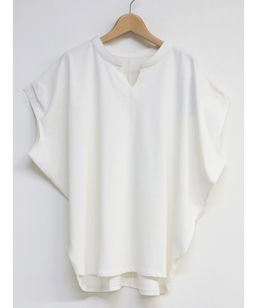 HEILIS(ヘイリス)の「《hideka select》キーネックフレンチスリーブカットソー / キーネック フレンチスリーブ カットソー Tシャツ(Tシャツ/カットソー・レディース・チャコールグレー/アイボリー・FREE)」の4枚目の写真
