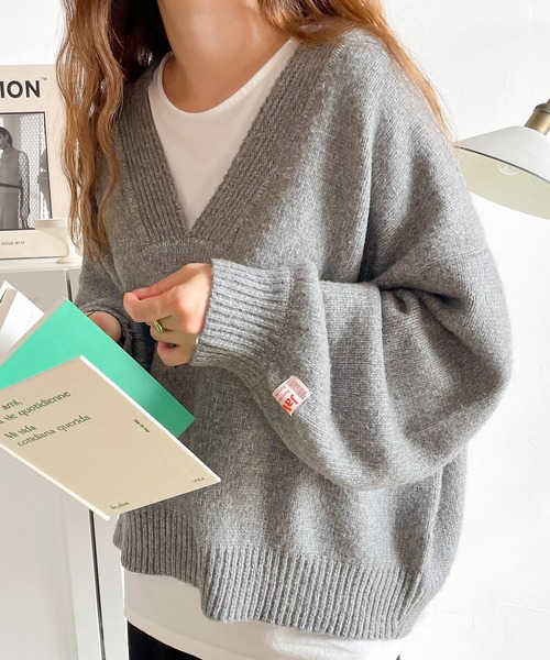 《JaVaジャバコラボ》ふんわりソフトタッチ。ミックスカラーディープVネックニット