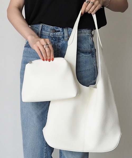 Riberry(リベリー)の「ラウンドトートバッグ(トートバッグ・レディース・ホワイト/ブラック/ベージュ/グリーン・FREE)」の5枚目の写真