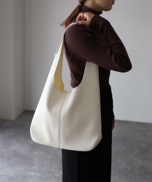 Riberry(リベリー)の「ラウンドトートバッグ(トートバッグ・レディース・ホワイト/ブラック/ベージュ/グリーン・FREE)」の22枚目の写真