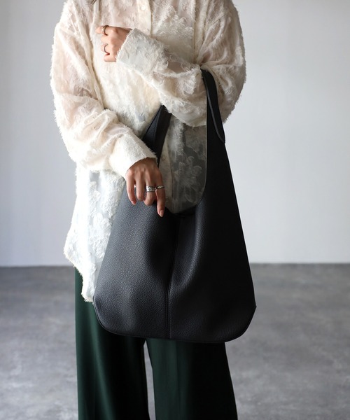 Riberry(リベリー)の「ラウンドトートバッグ(トートバッグ・レディース・ホワイト/ブラック/ベージュ/グリーン・FREE)」の14枚目の写真