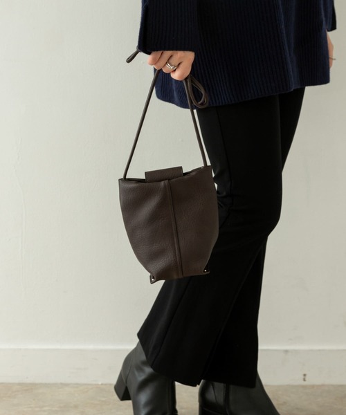 RODE SKO(ロデスコ)の「まるひもショルダーバッグ(ショルダーバッグ・レディース・ブラック/マスタード/モカ/ブラウン系その他/グリーン系その他・ONE)」の3枚目の写真