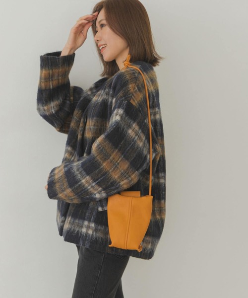 RODE SKO(ロデスコ)の「まるひもショルダーバッグ(ショルダーバッグ・レディース・ブラック/マスタード/モカ/ブラウン系その他/グリーン系その他・ONE)」の6枚目の写真