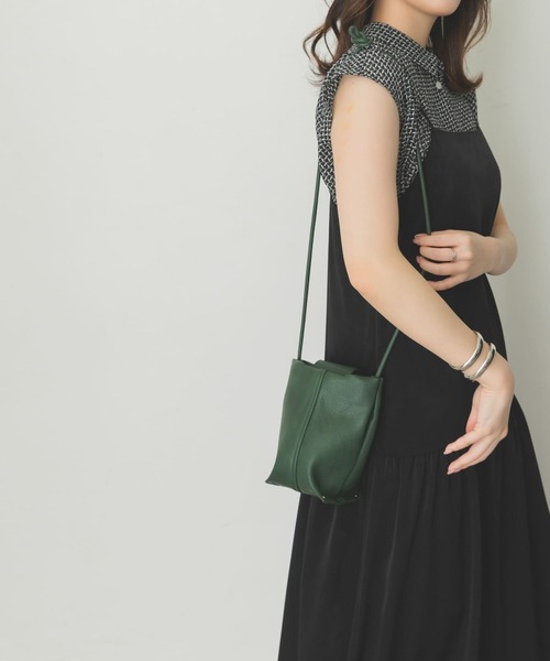 RODE SKO(ロデスコ)の「まるひもショルダーバッグ(ショルダーバッグ・レディース・ブラック/マスタード/モカ/ブラウン系その他/グリーン系その他・ONE)」の16枚目の写真