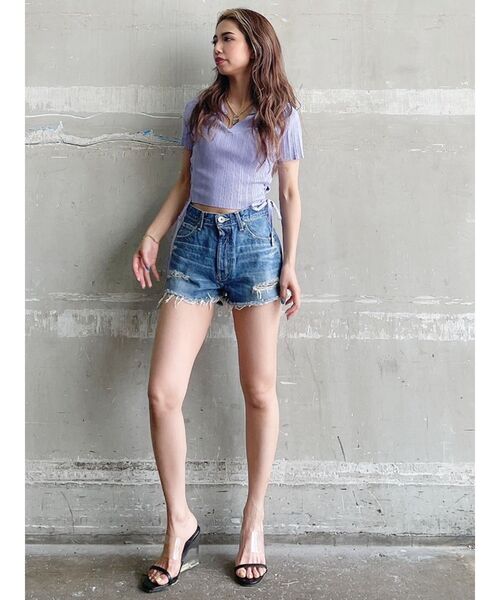 GYDA（ジェイダ）の「BACK RIPPED デニムショートパンツ（デニムパンツ・レディース・ライトブルー/インディゴブルー/ブルー・SMALL/MEDIUM/LARGE/X-SMALL）」の13枚目の写真