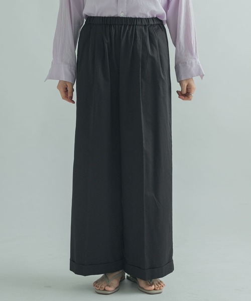FORK&SPOON（フォークアンドスプーン）の「FORK&SPOON　コットンサテンワイドパンツ（その他パンツ・レディース・ブラック/ベージュ系その他・2/1）」の12枚目の写真